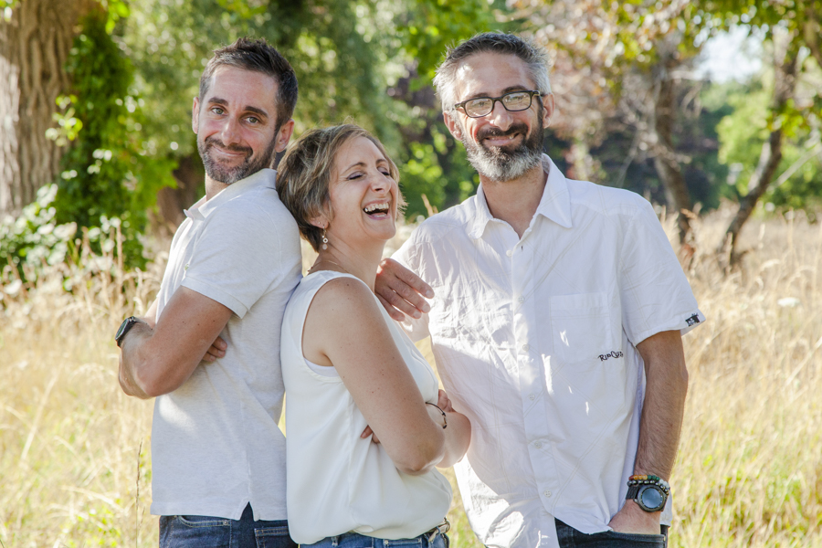 stephanie laisney photographe famille moment de vie rire joie fraterie lifestyle angouleme charente